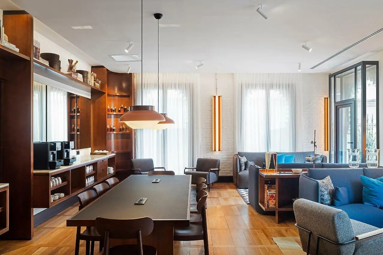 Praktik Essens Hotel Barcelona Spain