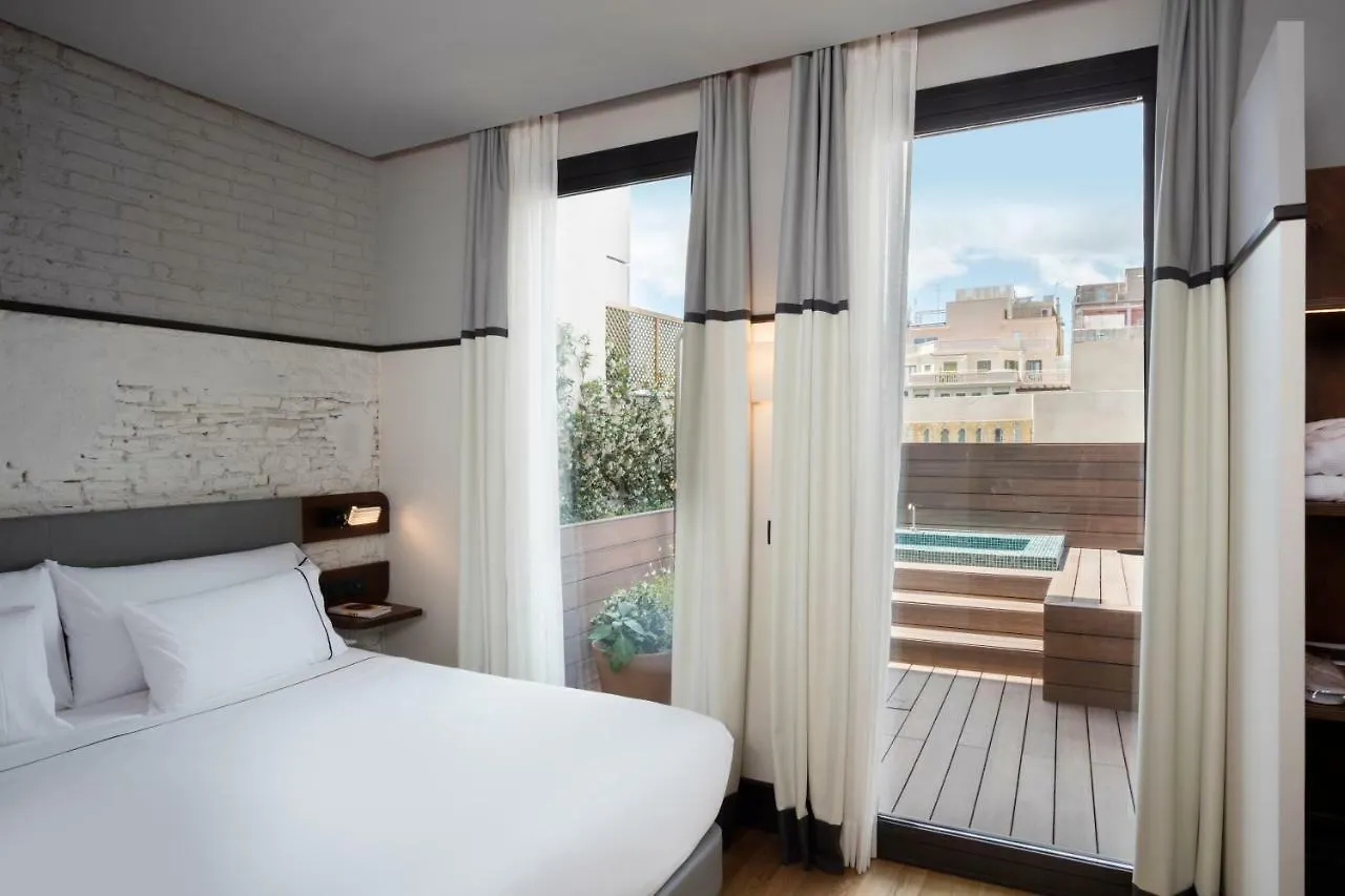Praktik Essens Hotel Barcelona 3*,  Spain
