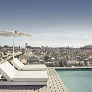 Yurbban Trafalgar Hotell